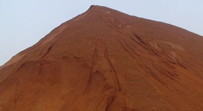 進口礦產中粗粉、鐵精粉及焦炭的市場價格與型號規格分析